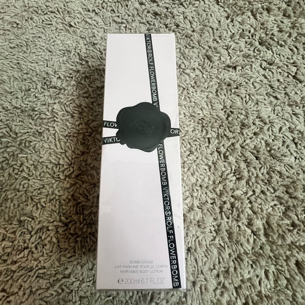 Viktor&Rolf Flowerbomb Body Lotion
